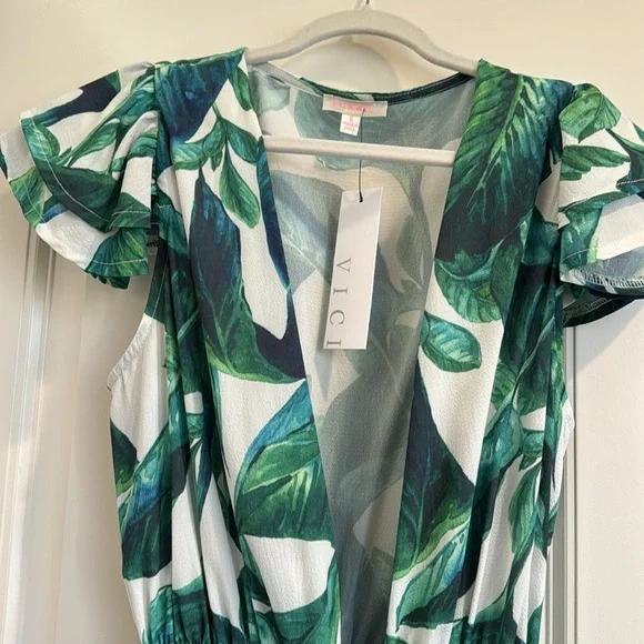 NEW Luxxel Ruffle Tie Romper Size S - Picture 6 of 8